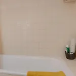 Refugio Na Da *